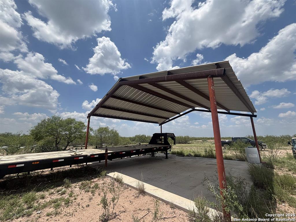 446 Ranch Road Laredo, TX 78043 - Photo 6 of 10 a backyard of a house