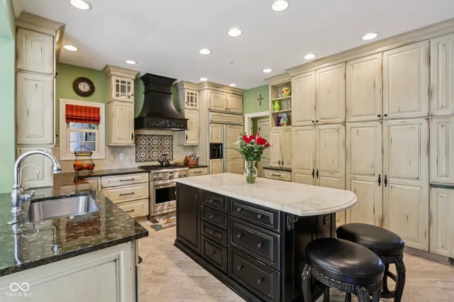 $929,000 | 9224 Bluestone Circle, Indianapolis, IN 46236