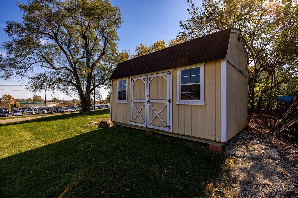 641 Hamilton New London Road Hamilton, OH 45013 - Photo 37 of 41