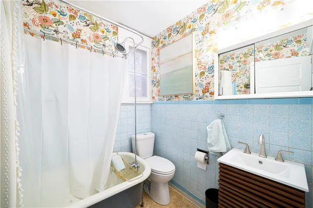 $114,900 | 1221 Felix Street, St. Joseph, MO 64501