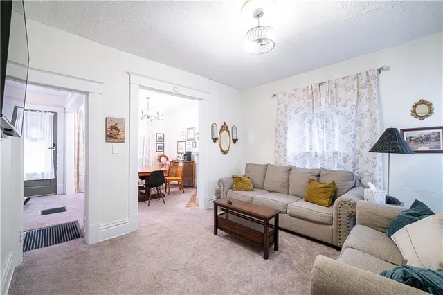 $114,900 | 1221 Felix Street, St. Joseph, MO 64501