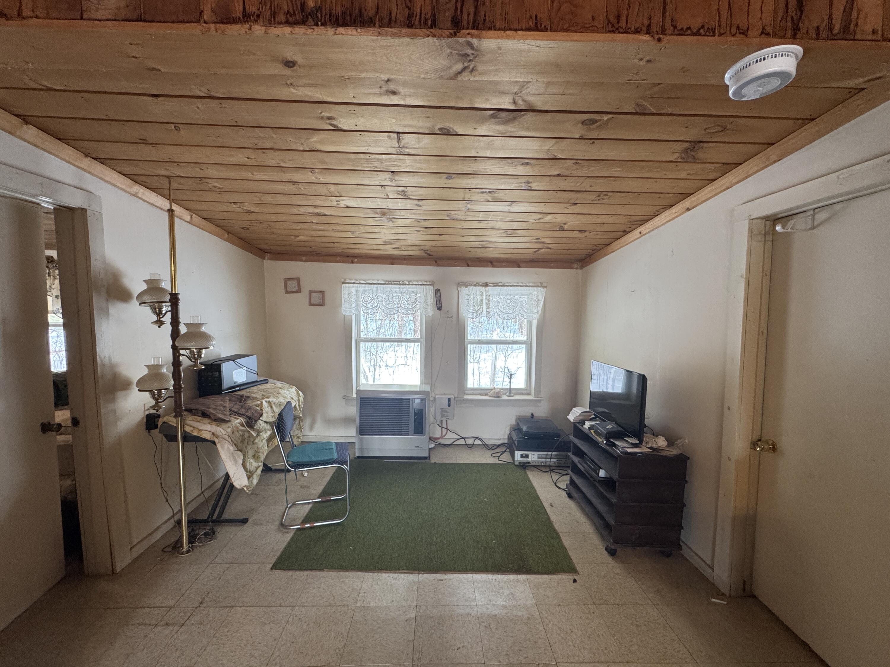 123 Folsom Ridge Road Burlington, ME 04417 - Photo 19 of 38 IMG_9197