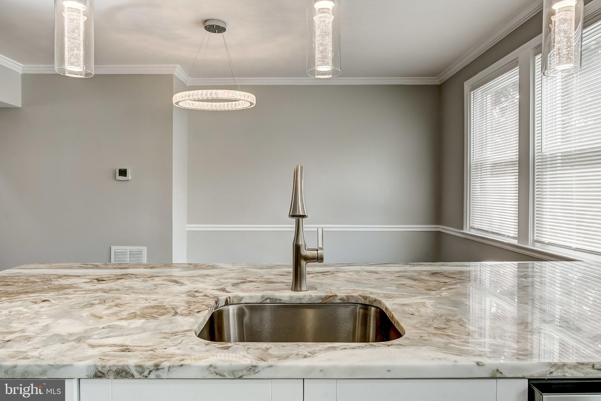 1625 Northwick Road Baltimore, MD 21218 - Photo 2 of 33 Granite Breakfast Bar