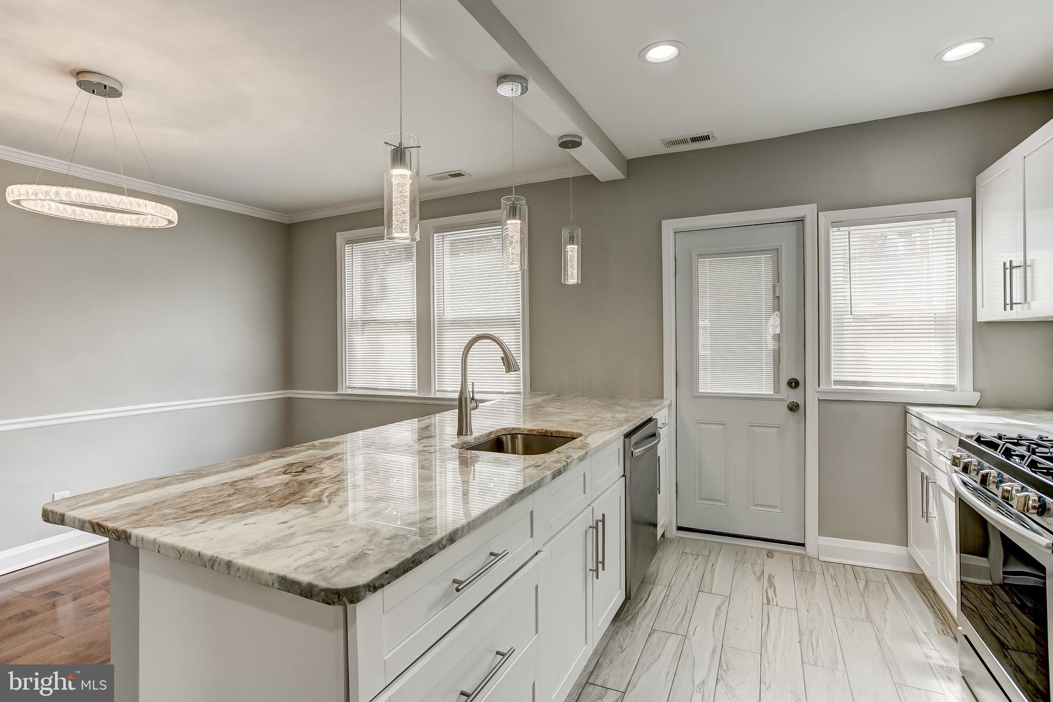 1625 Northwick Road Baltimore, MD 21218 - Photo 3 of 33 So Much Working Space