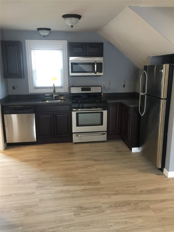 125 Rathbun Street Woonsocket, RI 02895 - Photo 4 of 26 3rd
