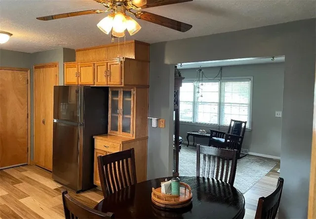 $275,000 | 102 Southwest Moore Court, Blue Springs, MO 64014