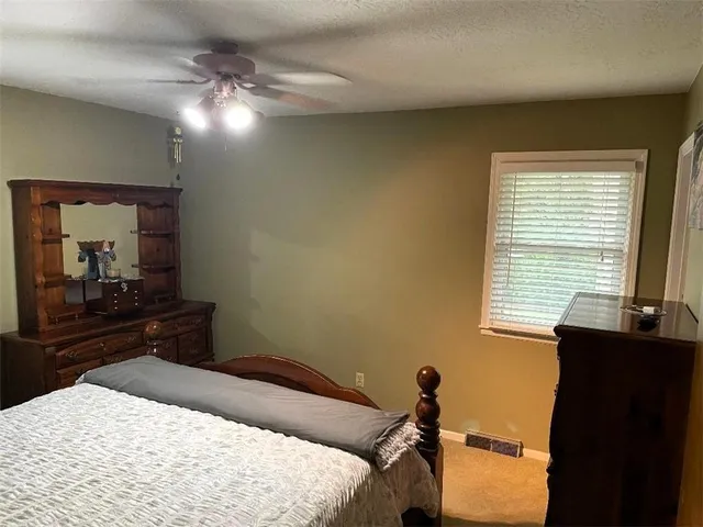 $275,000 | 102 Southwest Moore Court, Blue Springs, MO 64014