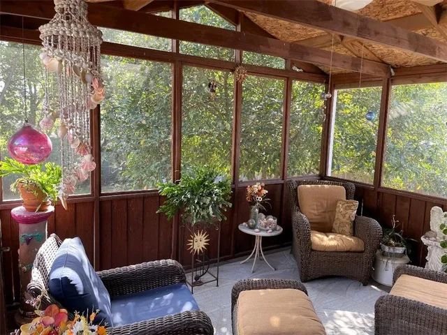 $275,000 | 102 Southwest Moore Court, Blue Springs, MO 64014