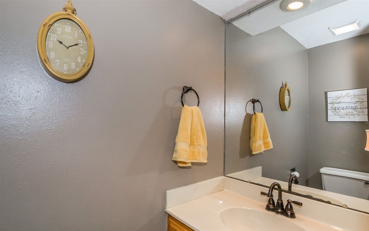 3929 Riverside Drive Northeast Cedar Rapids, IA 52411 - Photo 10 of 25 Gallery Image 10