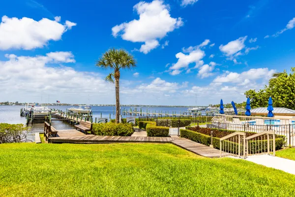 $5,150 | 625 Northwest North River Drive, Unit 303, Stuart, FL 34994