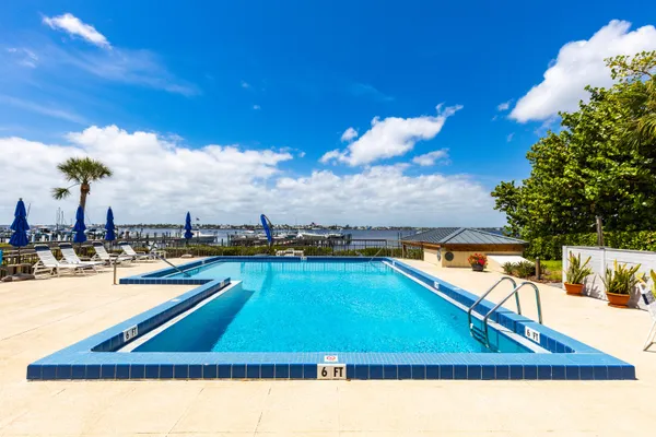 $5,150 | 625 Northwest North River Drive, Unit 303, Stuart, FL 34994