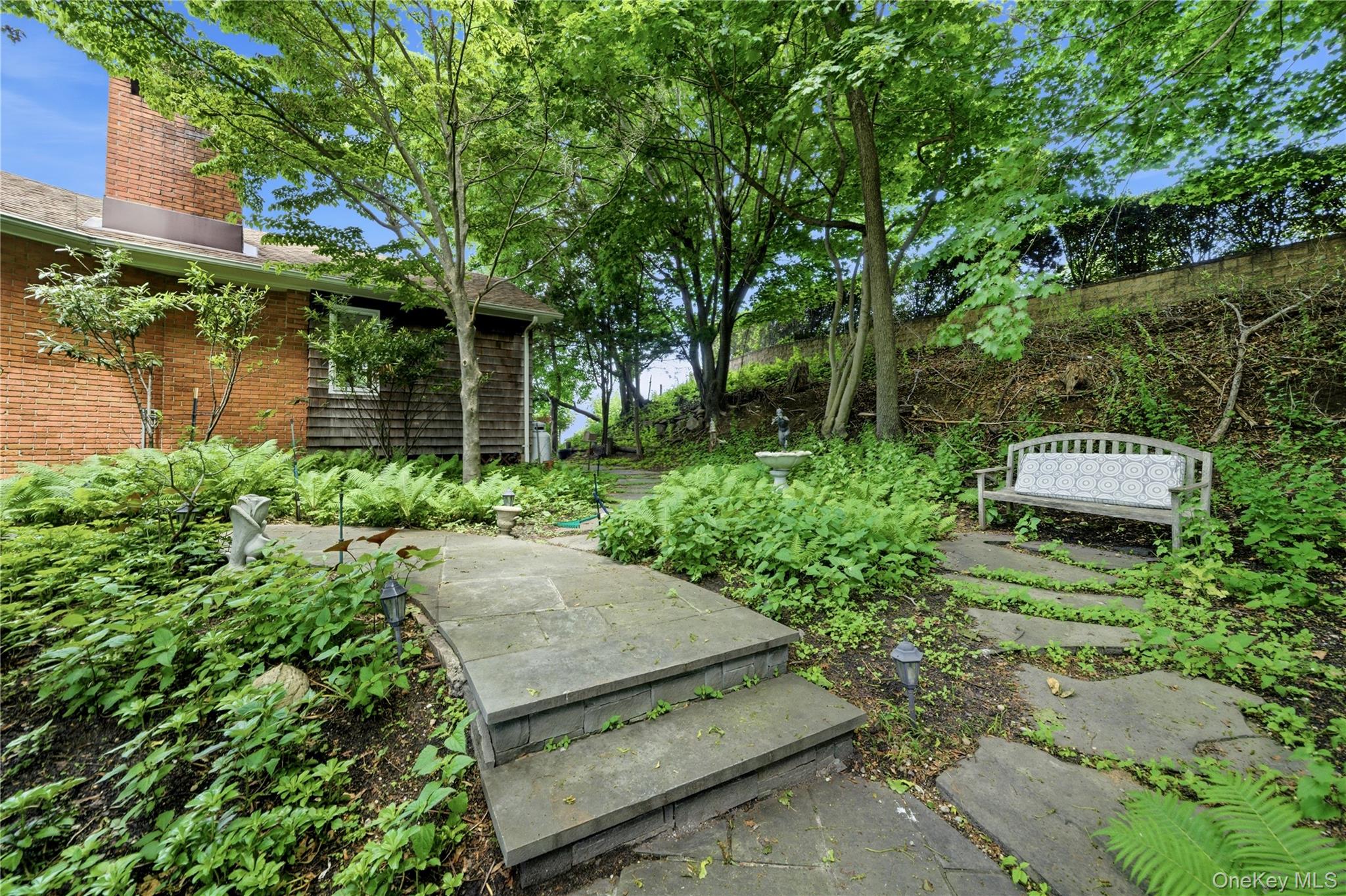 195 Shore Road Mount Sinai, NY 11766 - Photo 31 of 50
