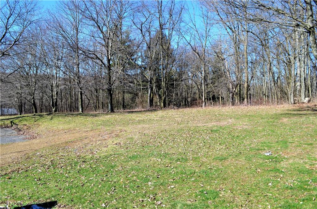735 Freeport Road Butler, PA 16002 - Photo 2 of 25