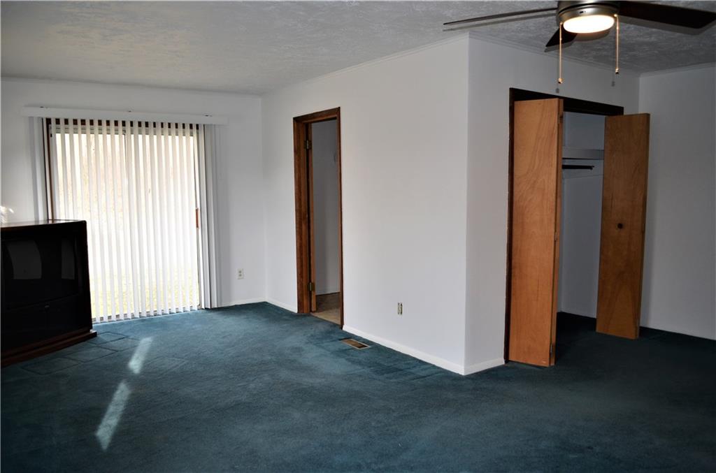 735 Freeport Road Butler, PA 16002 - Photo 12 of 25