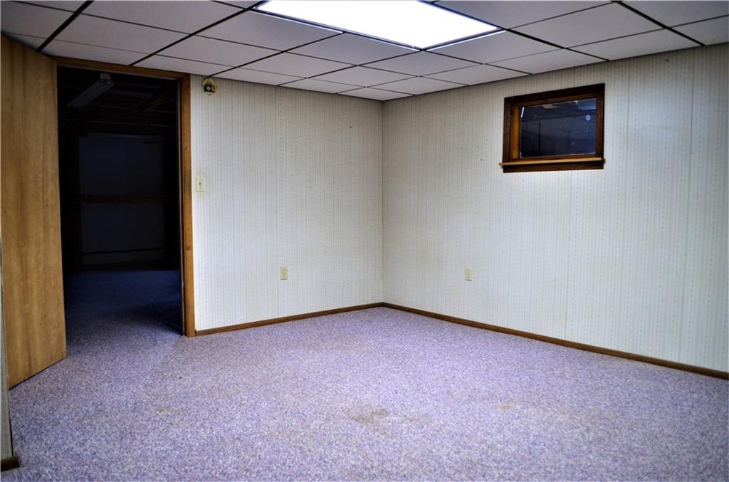 735 Freeport Road Butler, PA 16002 - Photo 20 of 25