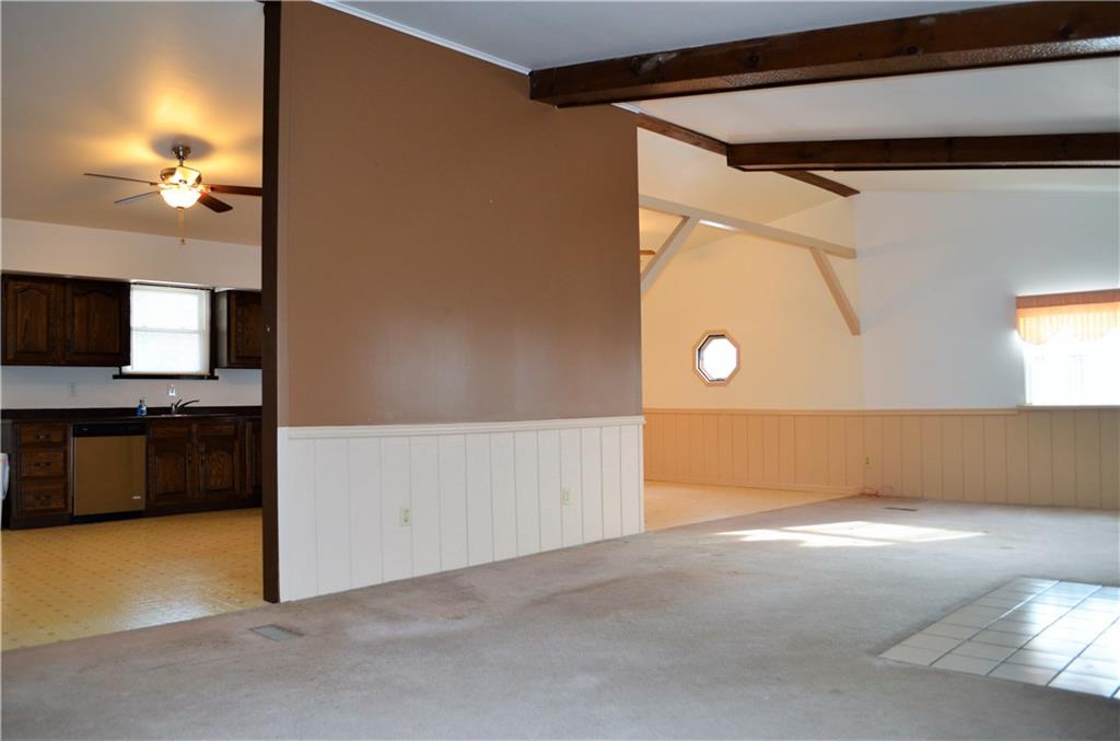 735 Freeport Road Butler, PA 16002 - Photo 8 of 25