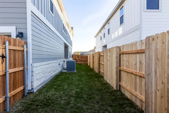 $2,499 | 2086 Alice Jay Way, Round Rock, TX 78665