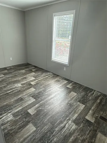 a close up view of a washer and dryer