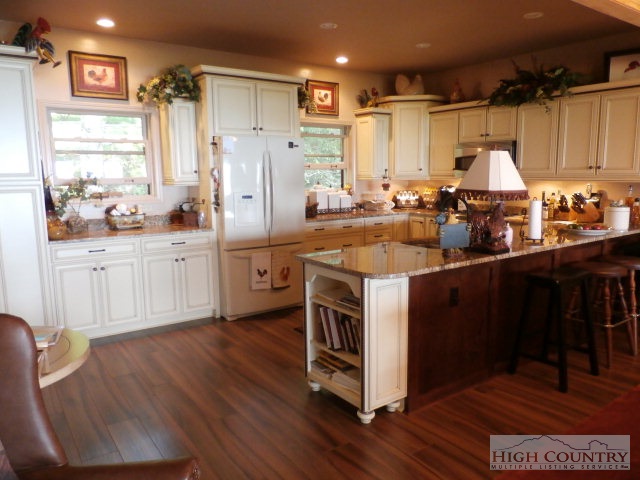 101 St Andrews Road Beech Mountain, NC 28604 - Photo 8 of 13 Gallery Image 8