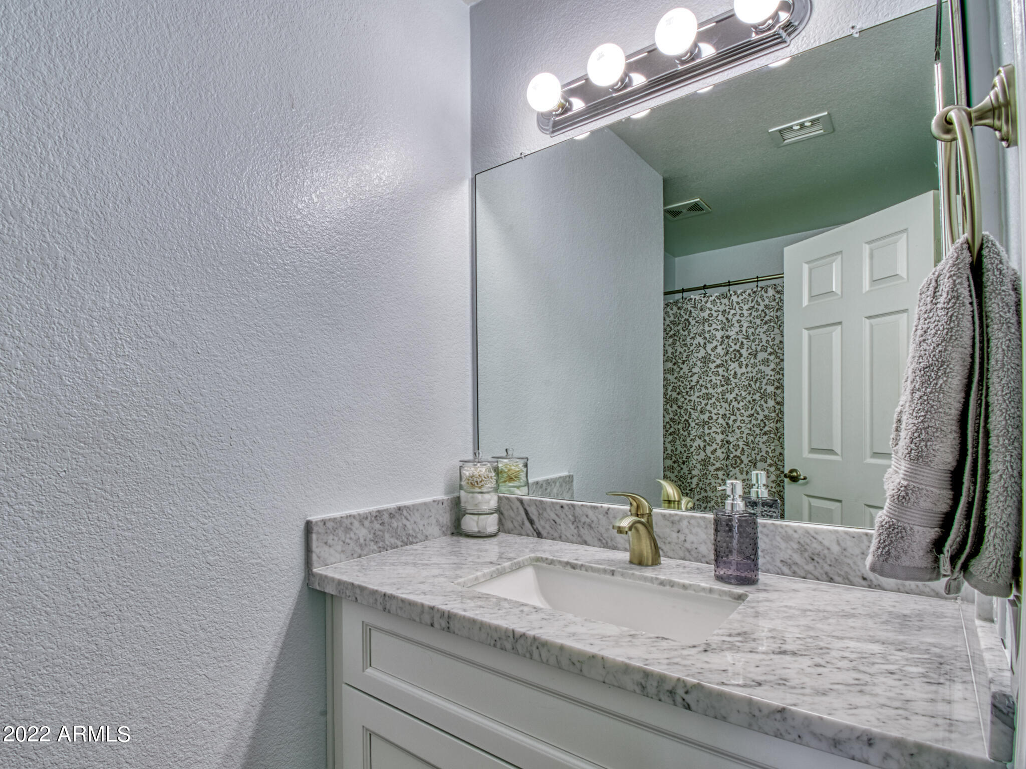 13033 West Hearn Road El Mirage, AZ 85335 - Photo 17 of 31 20