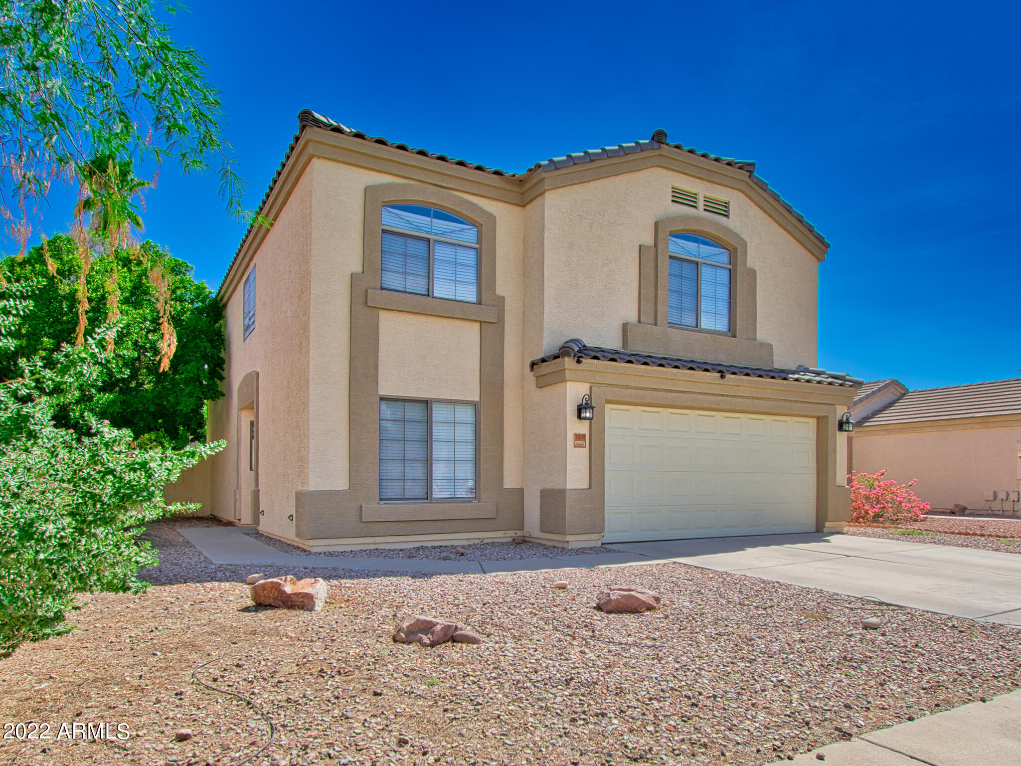 13033 West Hearn Road El Mirage, AZ 85335 - Photo 3 of 31 2