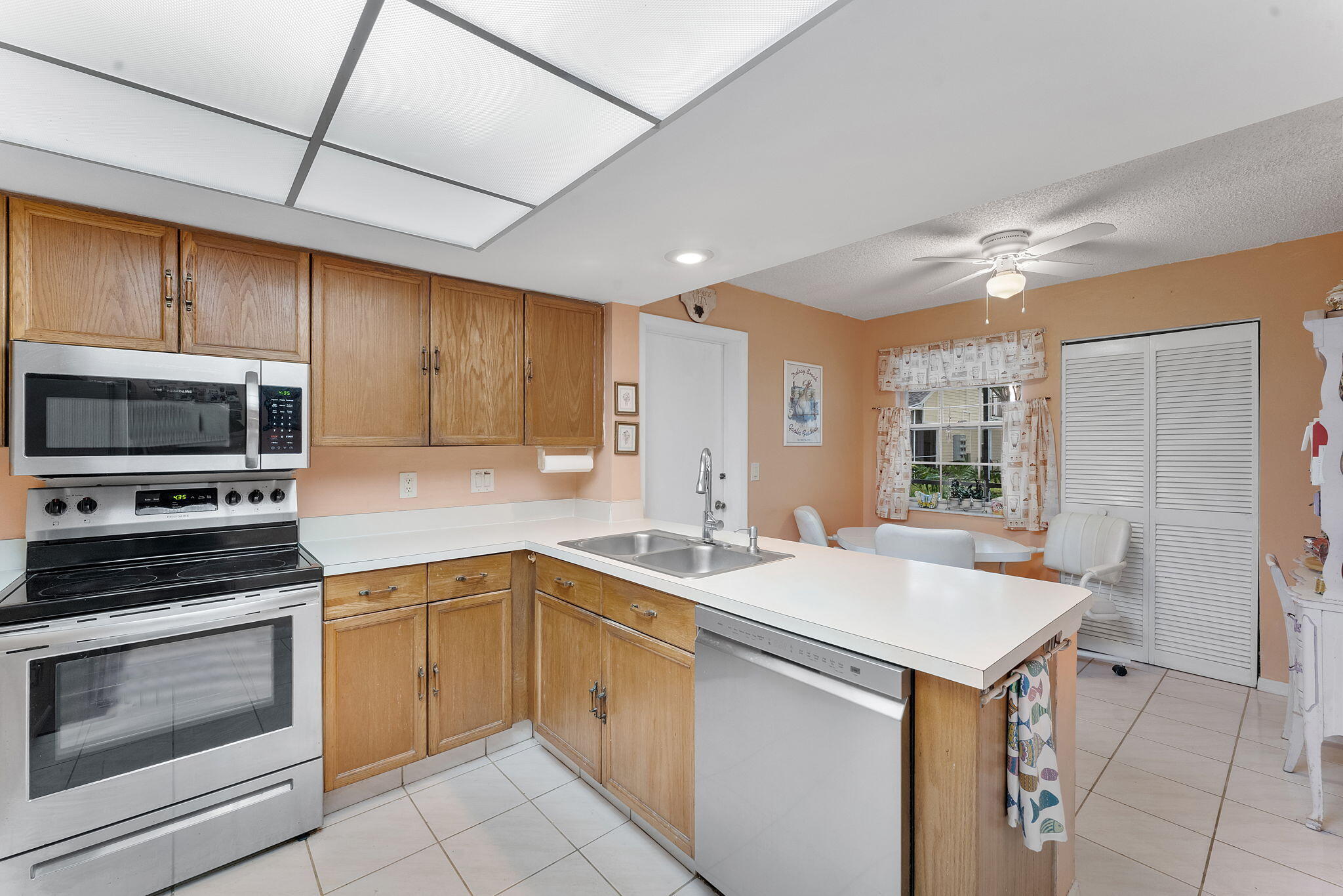 5272 Buckhead Circle, Unit 1010 Boca Raton, FL 33431 - Photo 6 of 28 28-web-or-mls-DSC05569