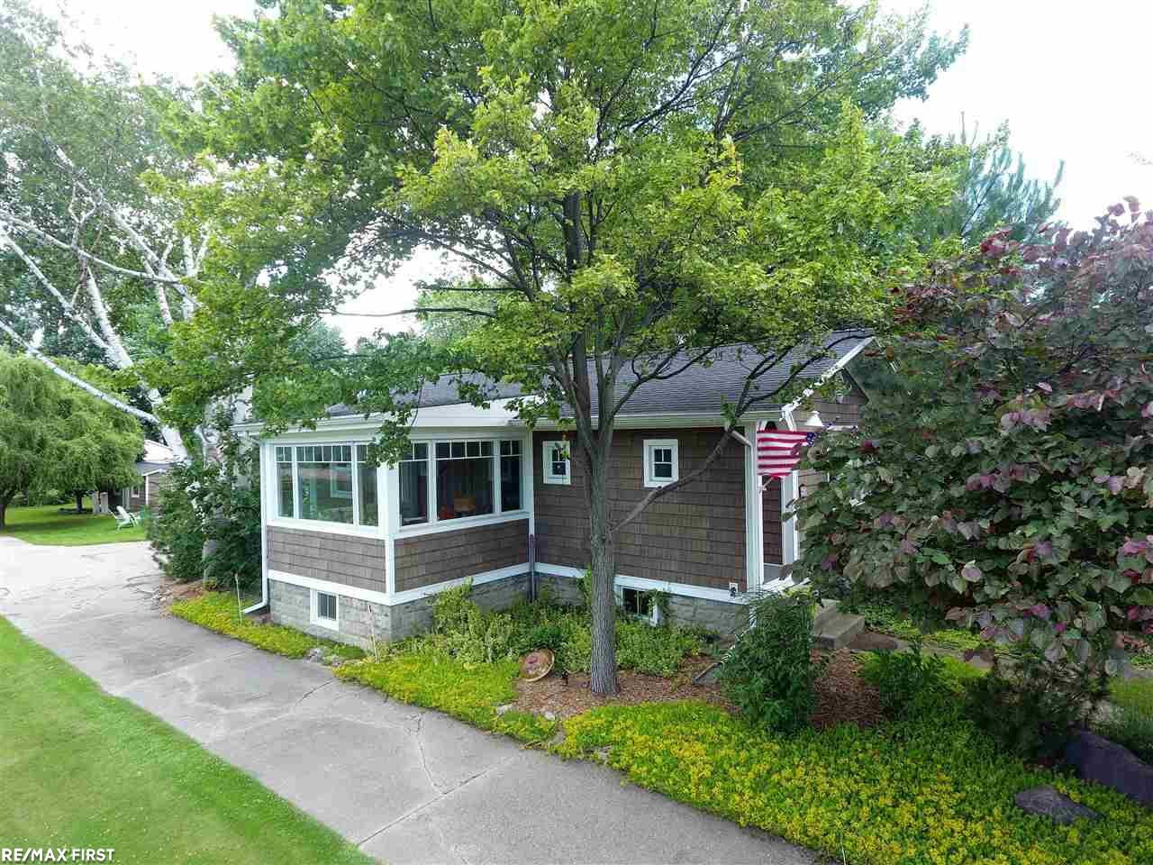 411 Pointe Tremble Road Algonac, MI 48001 - Photo 2 of 49 50047193-1.JPG
