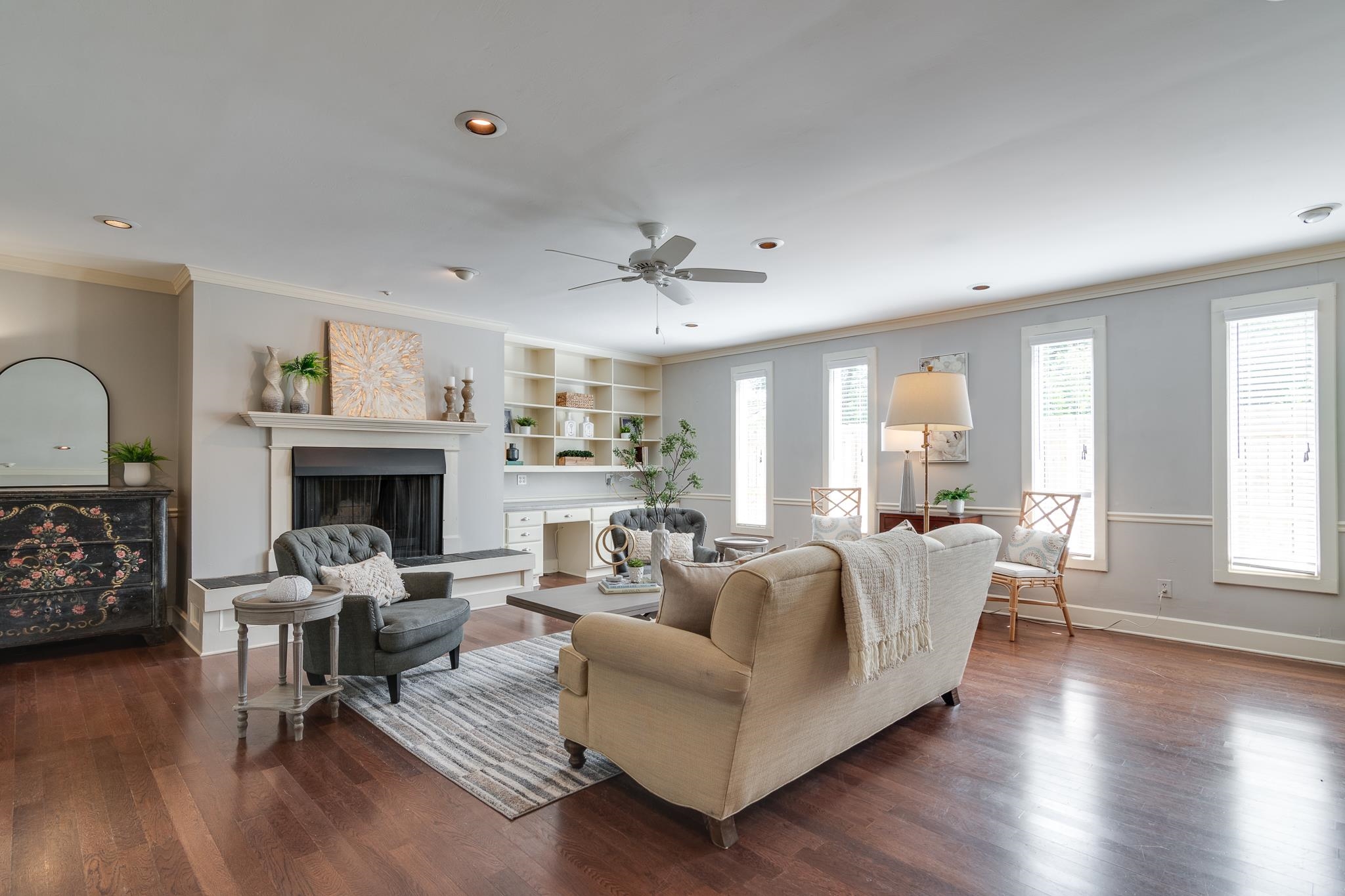 4978 Chickasaw Road Memphis, TN 38117 - Photo 11 of 28 a living room with furniture a fireplace and a large window