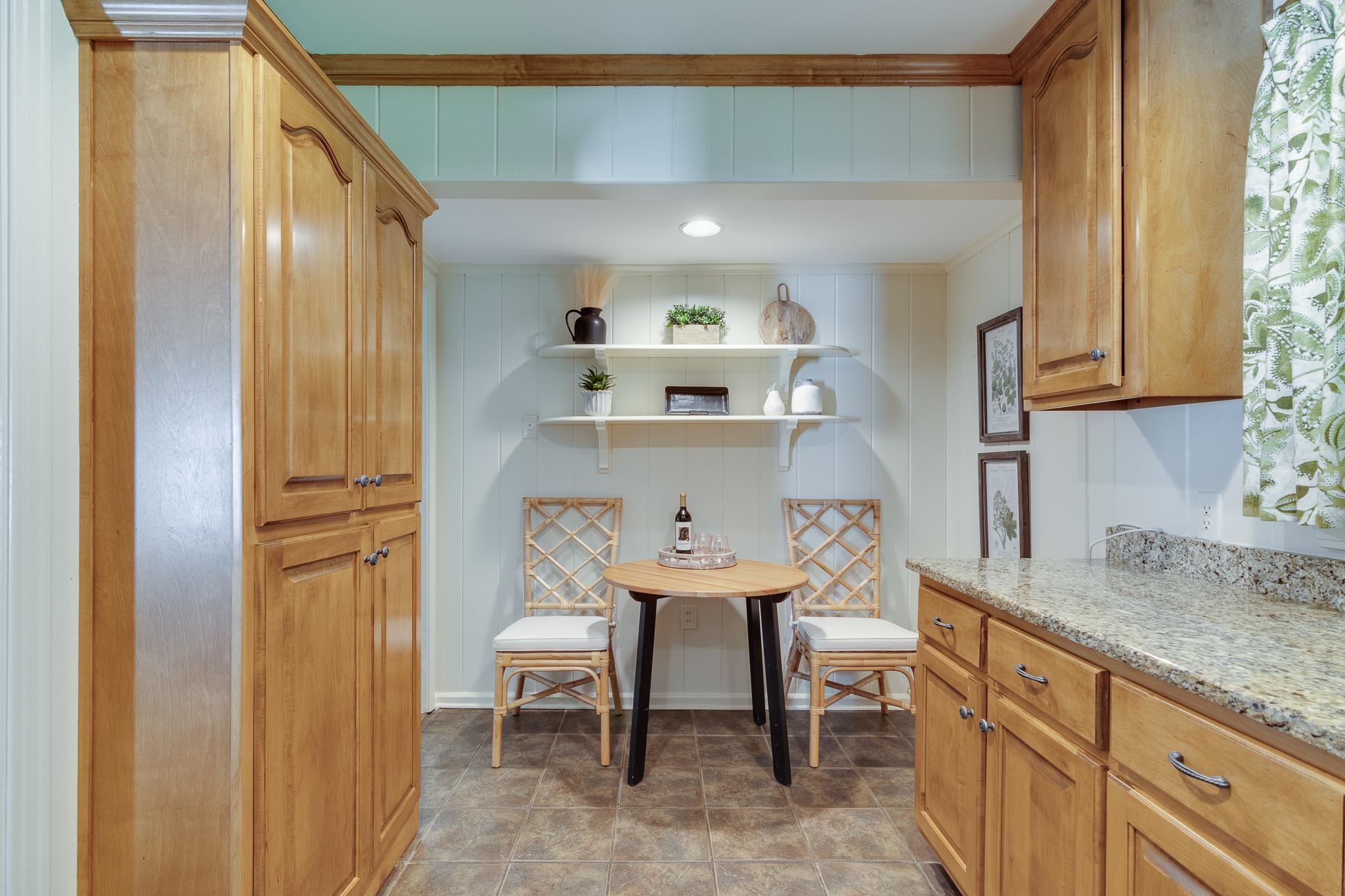 4978 Chickasaw Road Memphis, TN 38117 - Photo 8 of 28 a kitchen with a sink cabinets and window