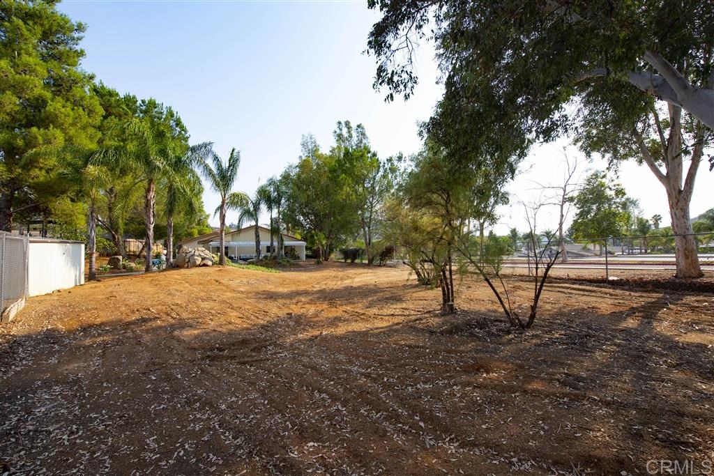 24916 Abalar Way Ramona, CA 92065 - Photo 2 of 18