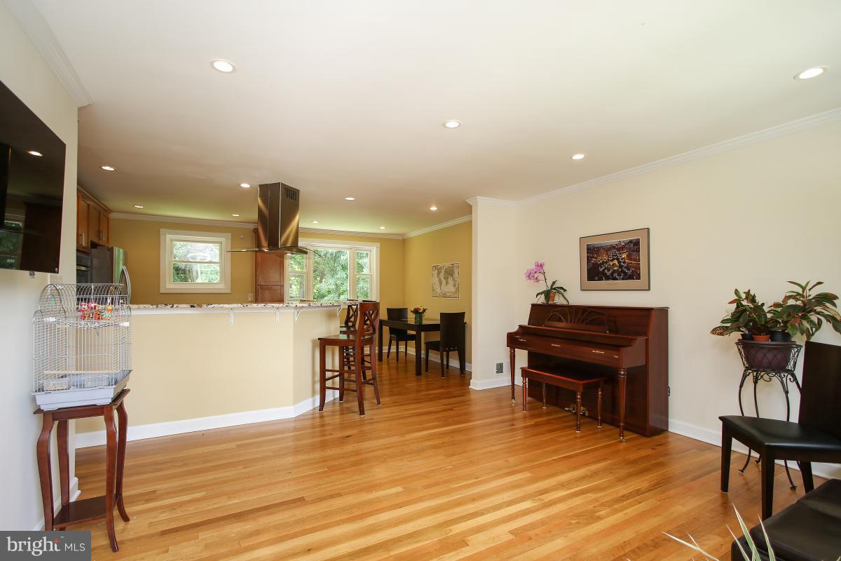 11014 Troy Road Rockville, MD 20852 - Photo 3 of 30 First Impression...