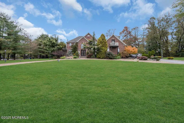 $1,950,000 | 176 Oakland Mills Road, Manalapan, NJ 07726