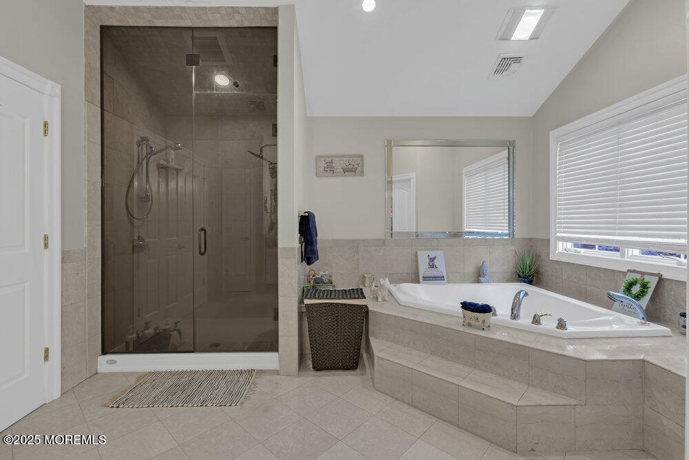 176 Oakland Mills Road Manalapan, NJ 07726 - Photo 32 of 81 dsc03174_634