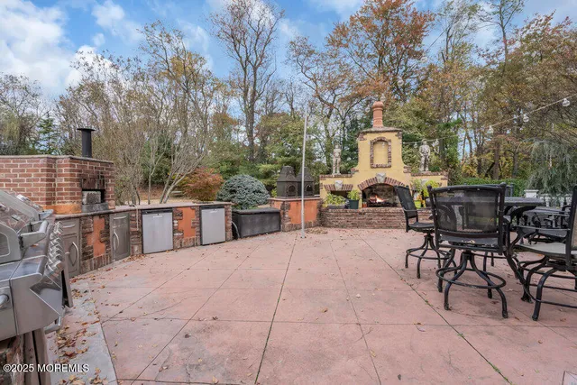 $1,950,000 | 176 Oakland Mills Road, Manalapan, NJ 07726