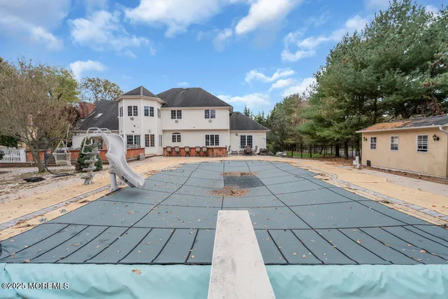 $1,950,000 | 176 Oakland Mills Road, Manalapan, NJ 07726