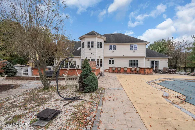 $1,950,000 | 176 Oakland Mills Road, Manalapan, NJ 07726