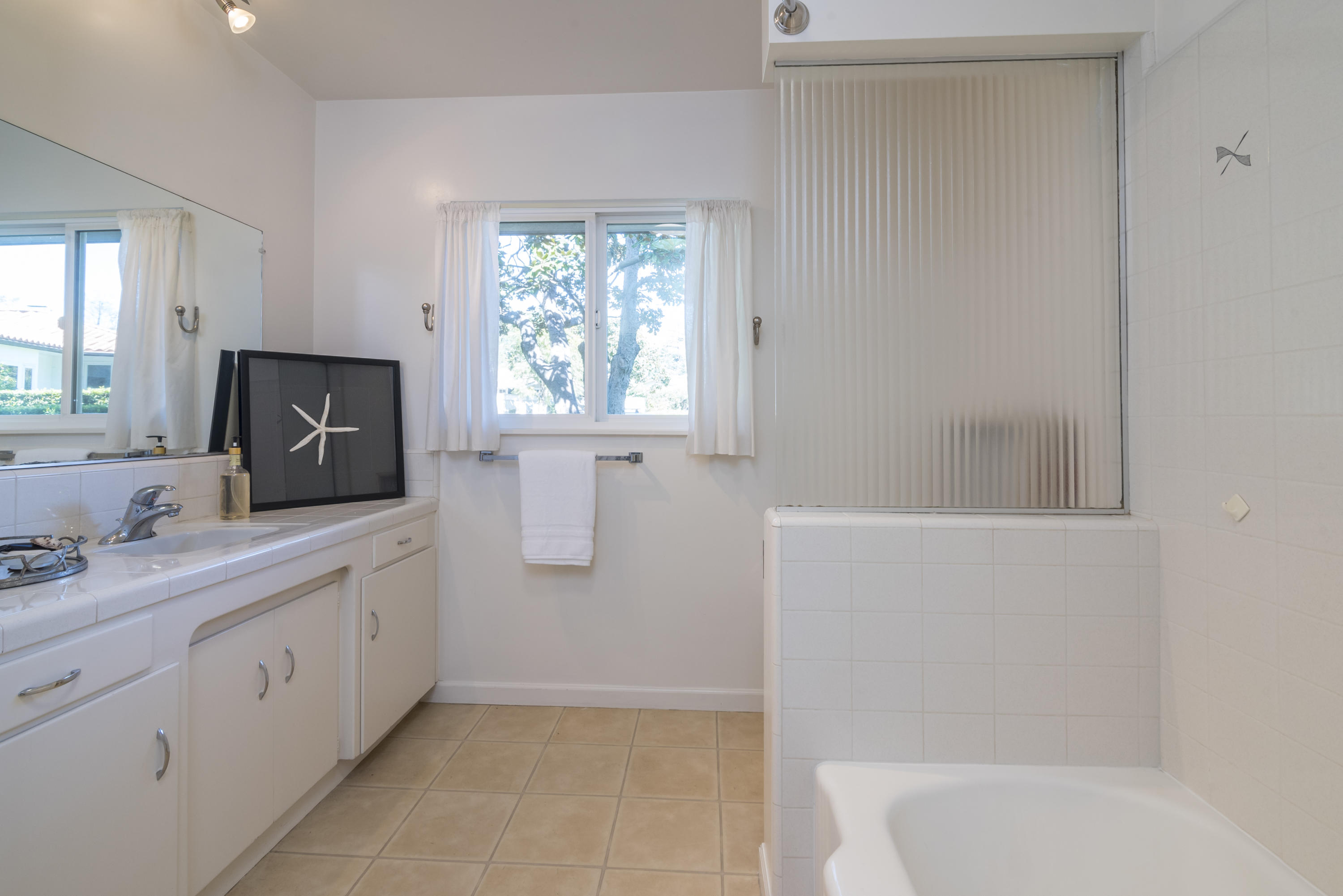 1455 Monte Vista Road Montecito, CA 93108 - Photo 6 of 15 Guest Bathroom