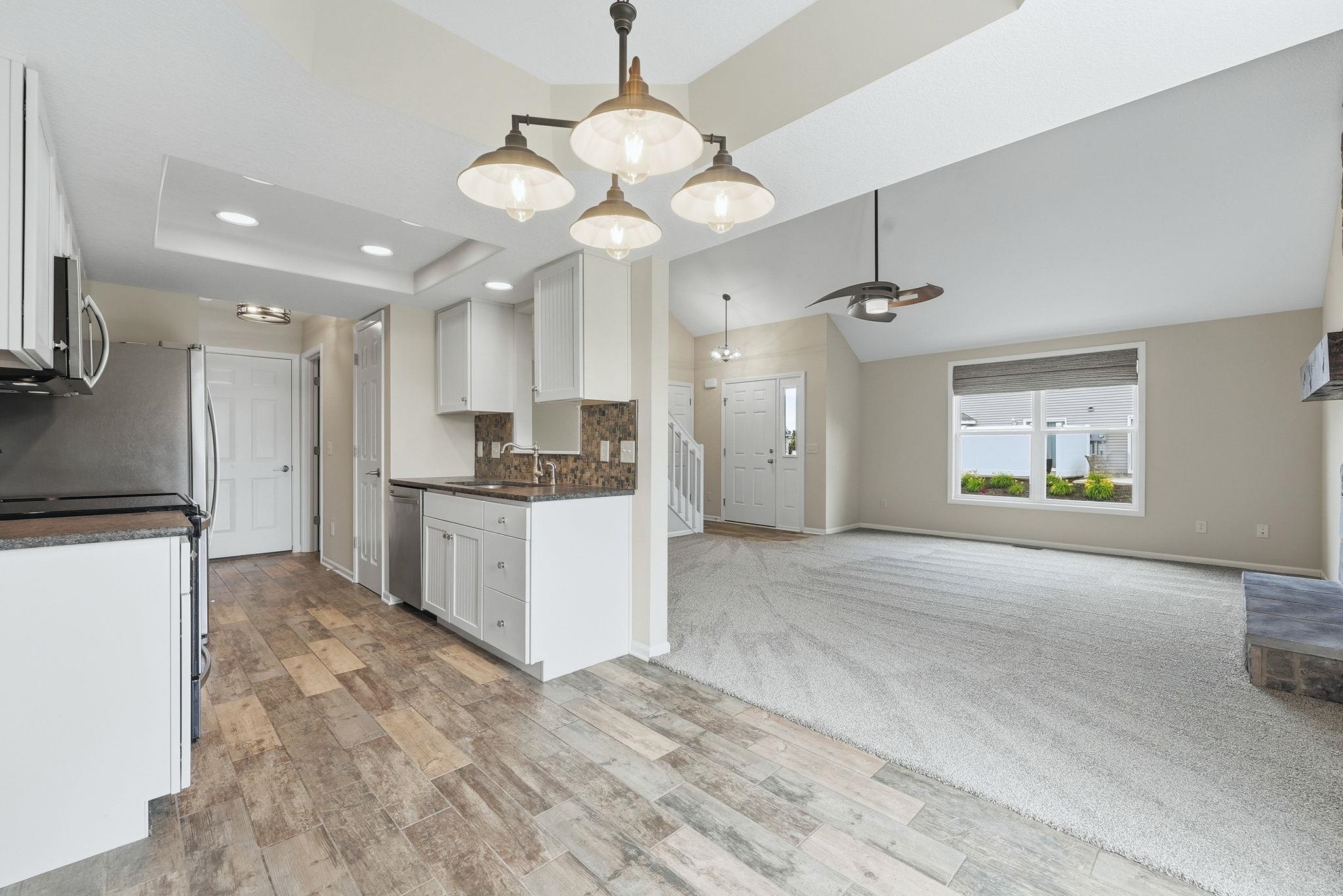 10001 Oak Trail Road Fort Wayne, IN 46825 - Photo 9 of 33