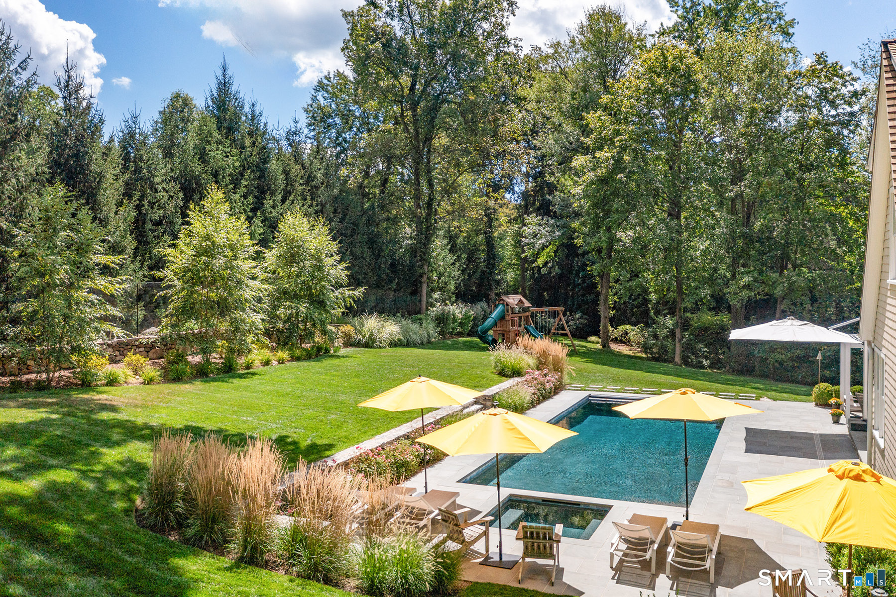 49 Hillspoint Road Westport, CT 06880 - Photo 15 of 40