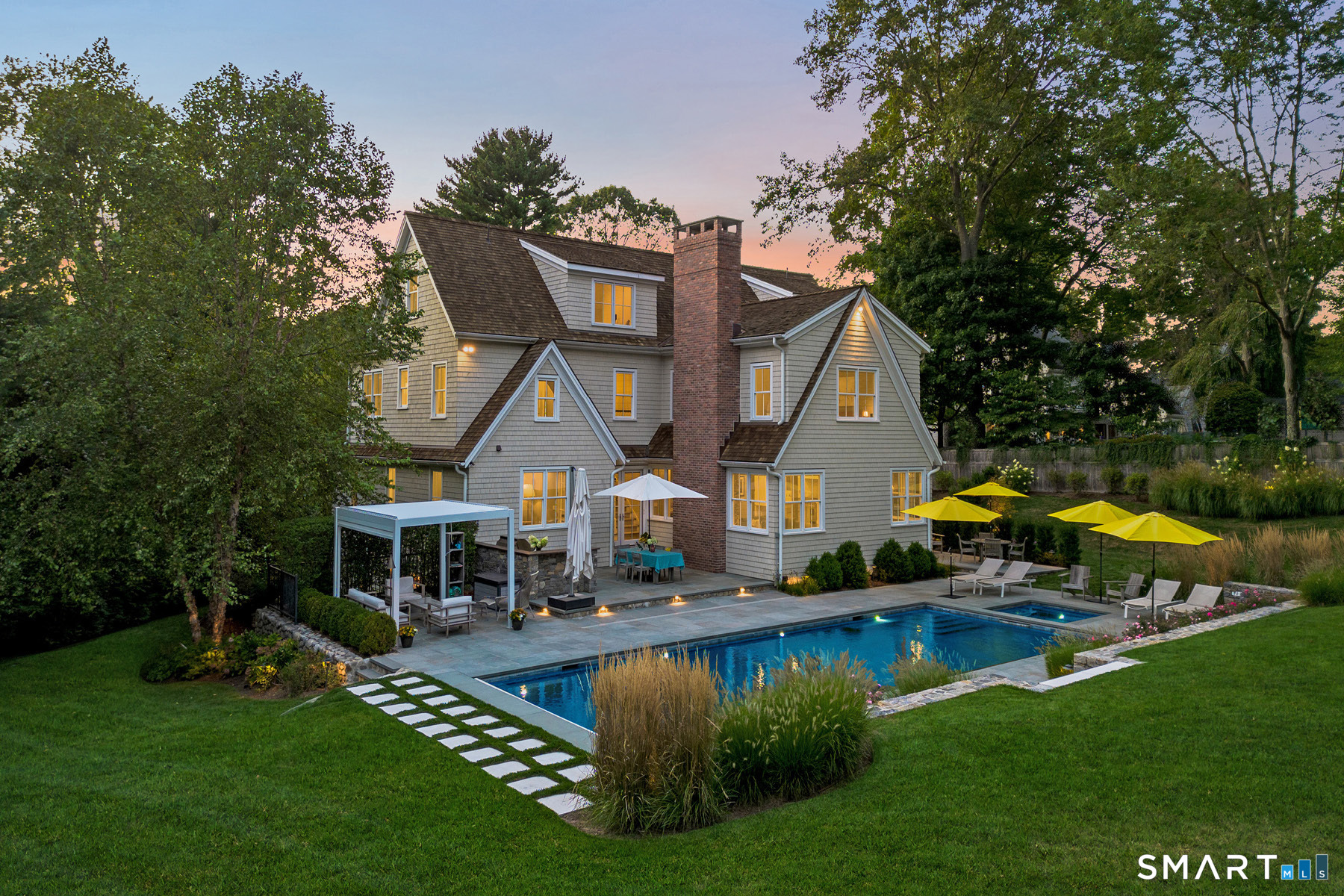 49 Hillspoint Road Westport, CT 06880 - Photo 16 of 40