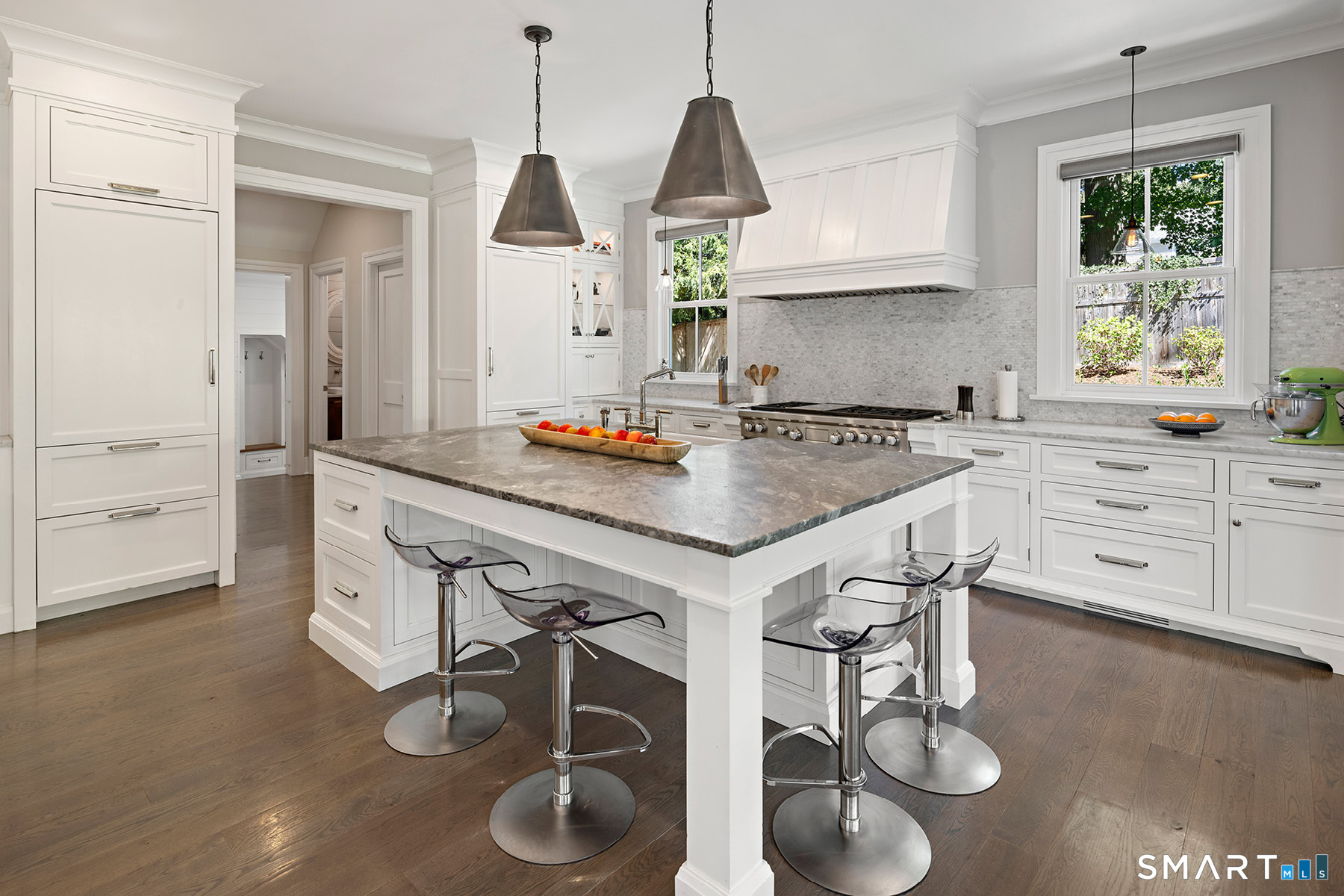 49 Hillspoint Road Westport, CT 06880 - Photo 21 of 40