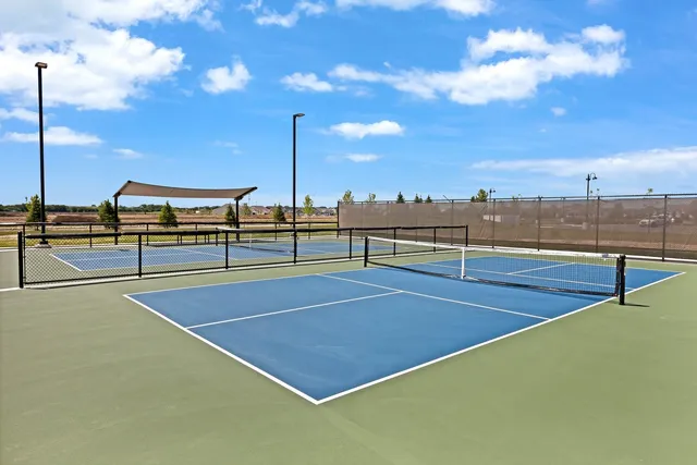 a view of a tennis court