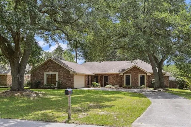 $2,500 | 111 Thatcher Drive, Slidell, LA 70461