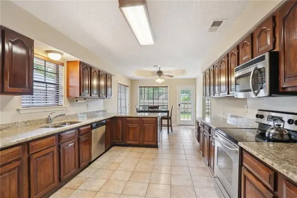 $2,350 | 111 Thatcher Drive, Slidell, LA 70461