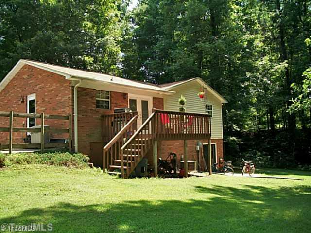 331 Cambridge Road Lexington, NC 27292 - Photo 3 of 15 Exterior Back.