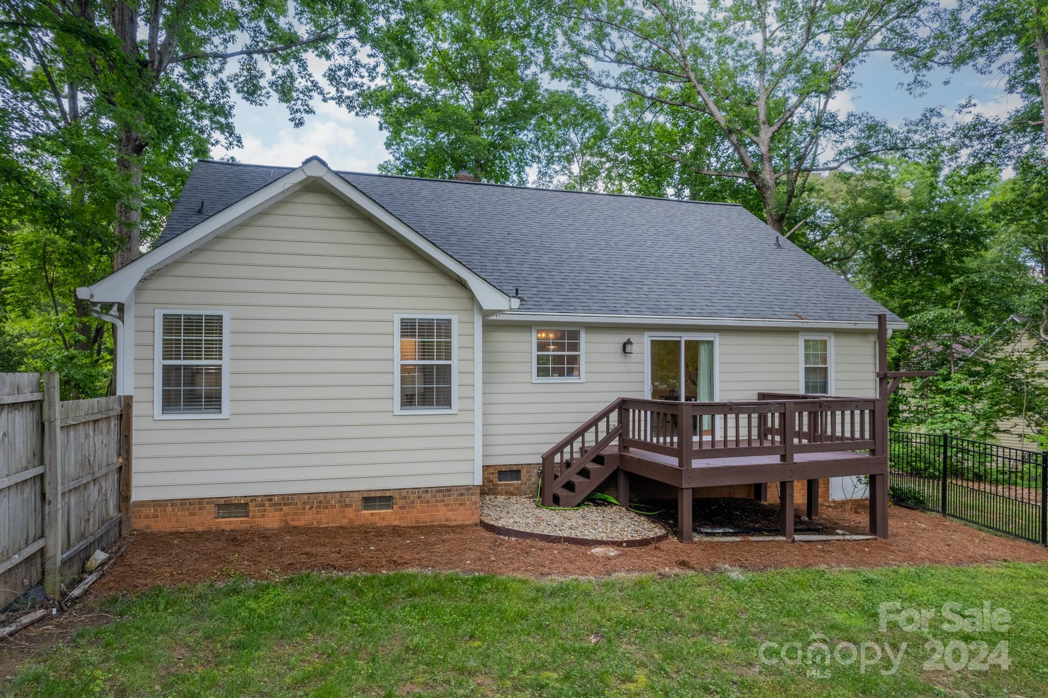261 Bubbling Well Road Denver, NC 28037 - Photo 25 of 34 Gallery Image 25