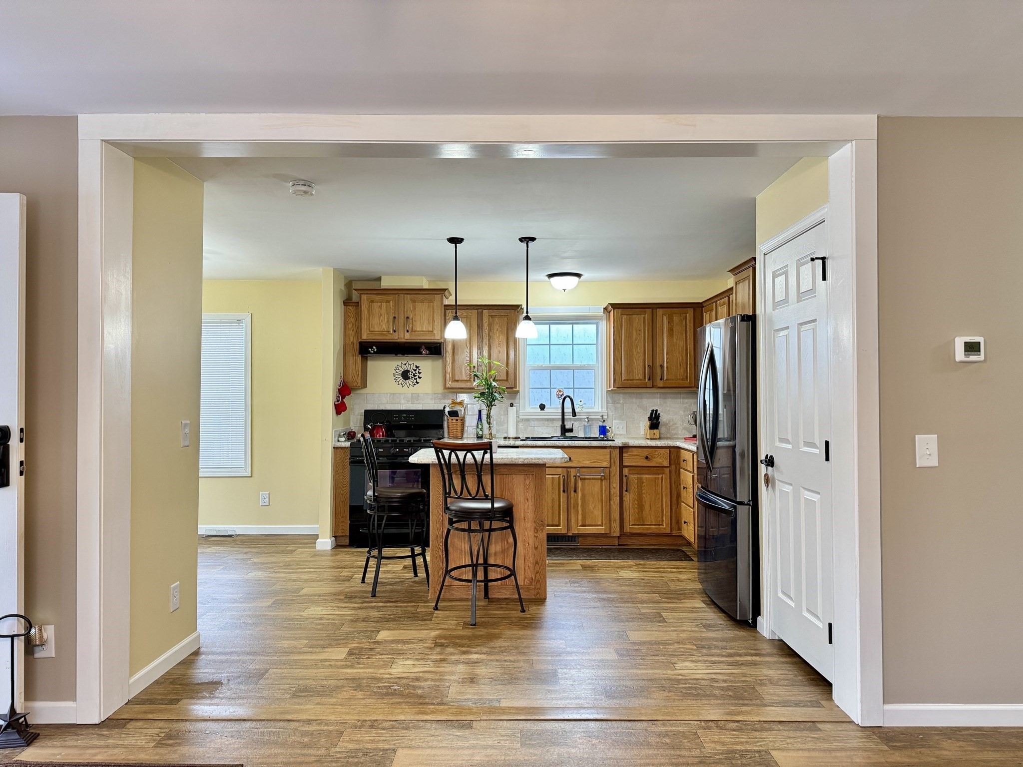 27 Lantern Lane Rutland, MA 01543 - Photo 7 of 31 Gallery Image 7