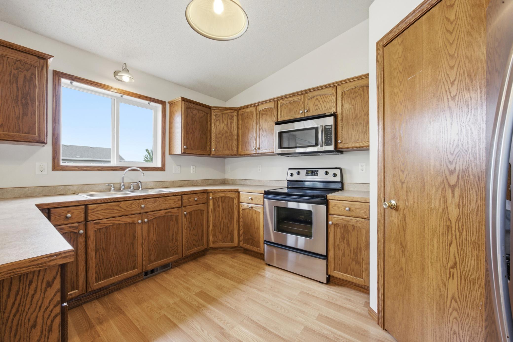 4419 48th Street South Fargo, ND 58104 - Photo 8 of 30