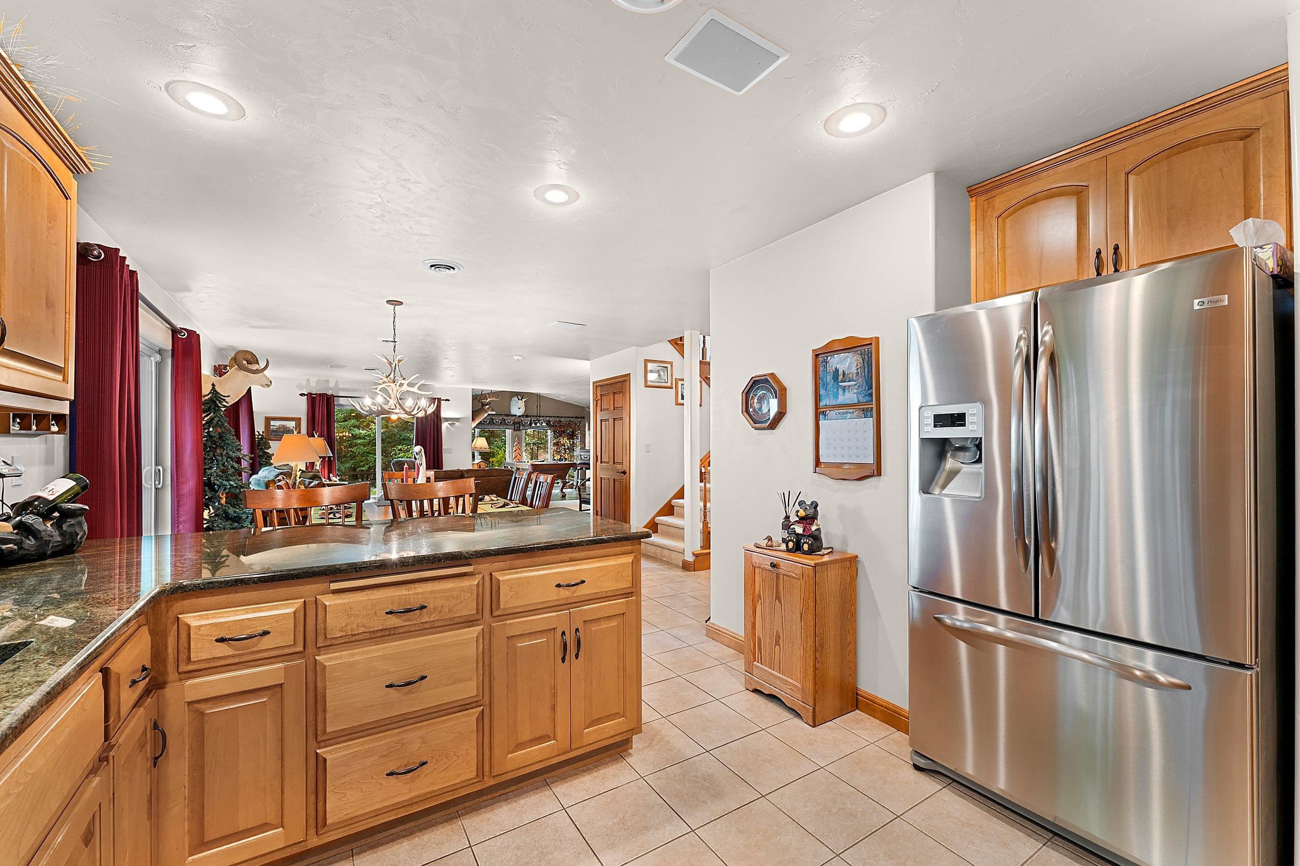 W6005 Lake Road Wausaukee, WI 54177 - Photo 21 of 65 Gallery Image 21