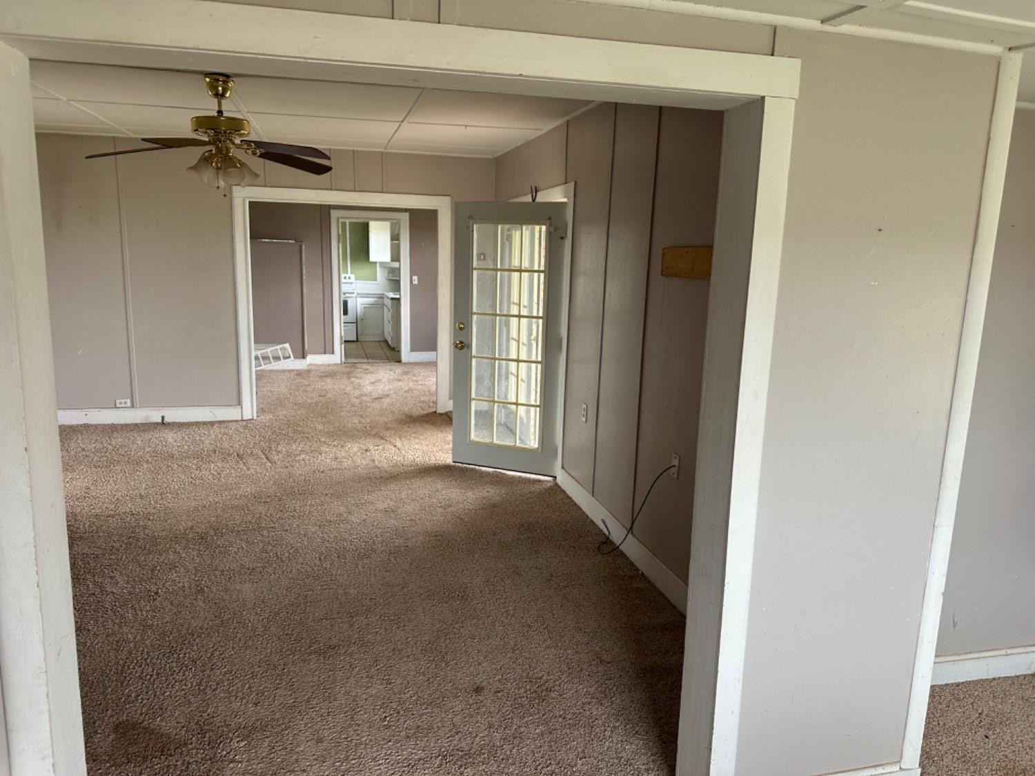 621 County Road 280 Post, TX 79356 - Photo 17 of 17 a view of an empty room with closet and a window